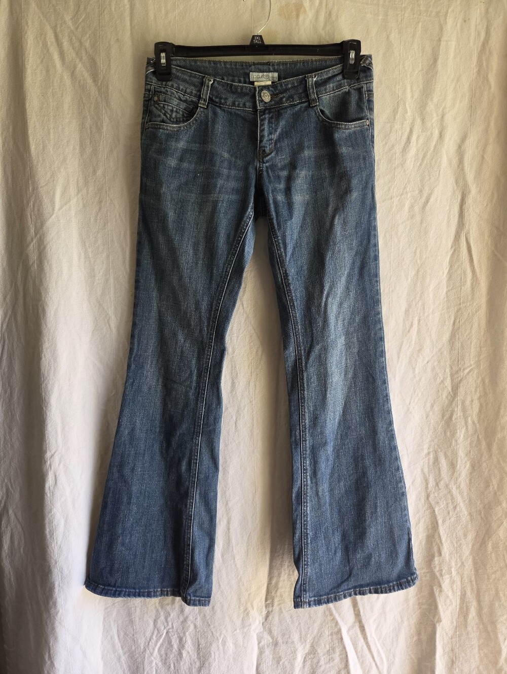 Rip Curl Women’s Y2K Low Rise Flare Jeans Medium Wash Size 5 1990s Surfer Boho
